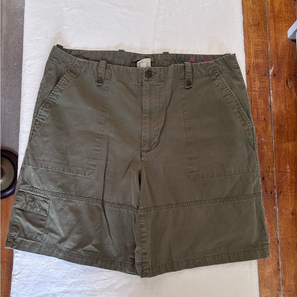 Men’s The Gap Cadet Cargo Shorts Khaki Size 40